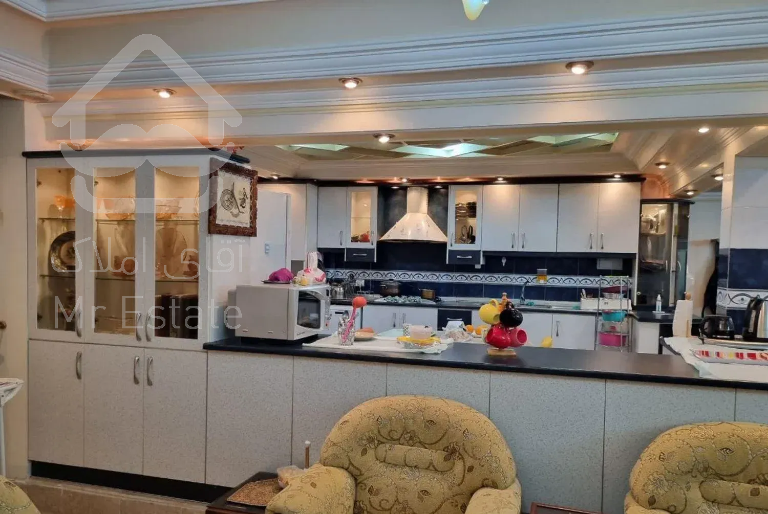 رهن آپارتمان۱۶۲ متری نیروهایی شیک