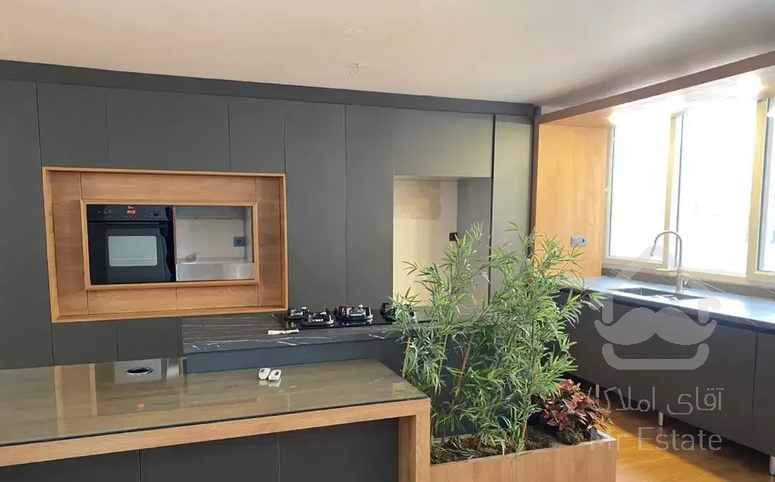 آپارتمان ۱۳۰ متر ۲ خواب ( قیطریه جنوبی )