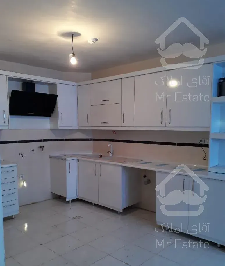 اپارتمان  مسکن مهر فولادشهر اف ۱  با دید