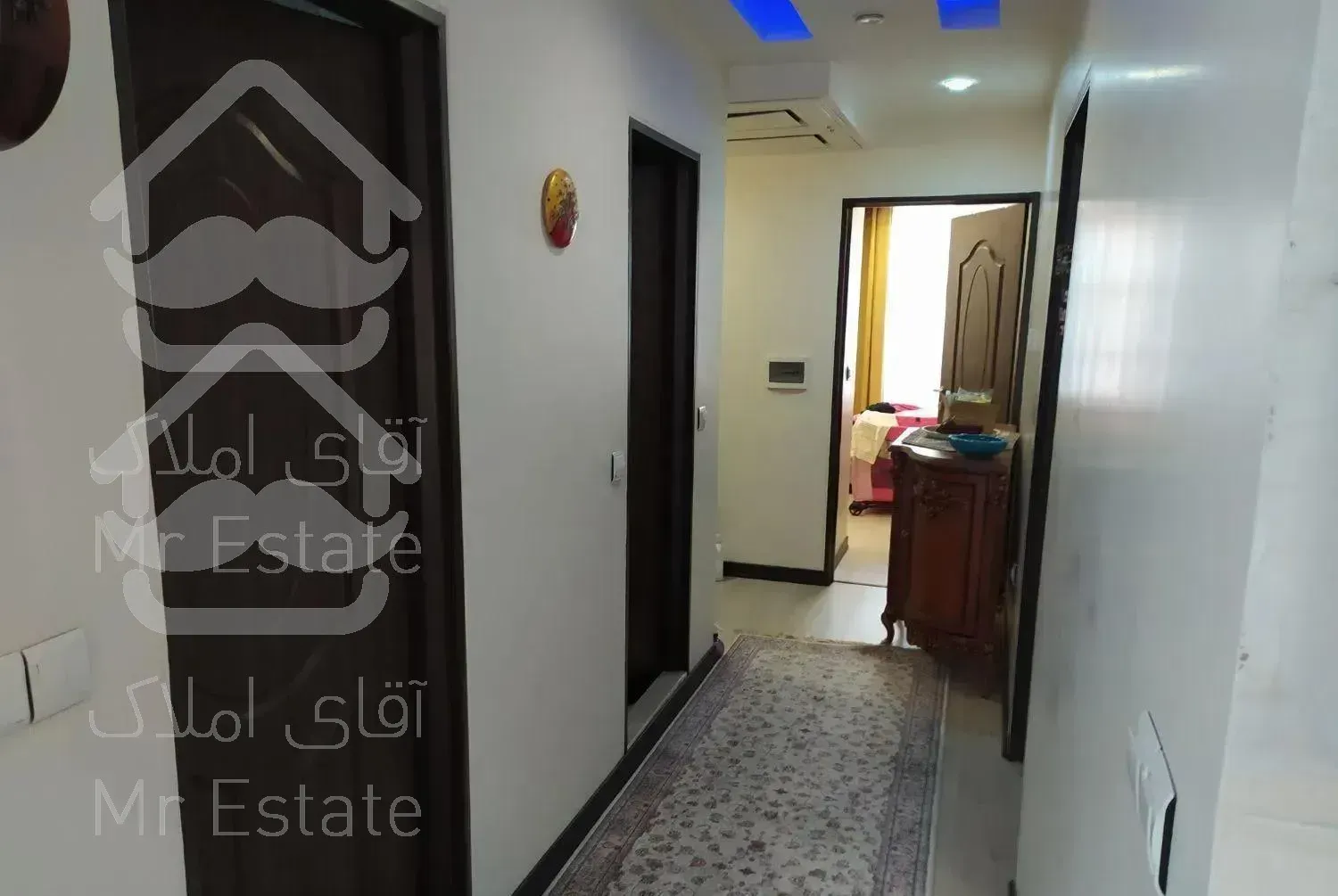 واحد جنوبی از شمال و جنوب نورگیر  یک خواب مستر