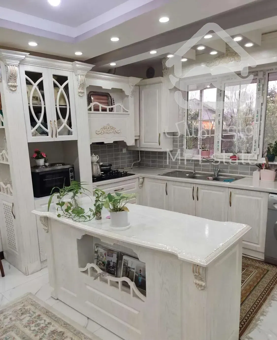 فروش و معاوضه ویلای شهری 230 متری املاک فردوس