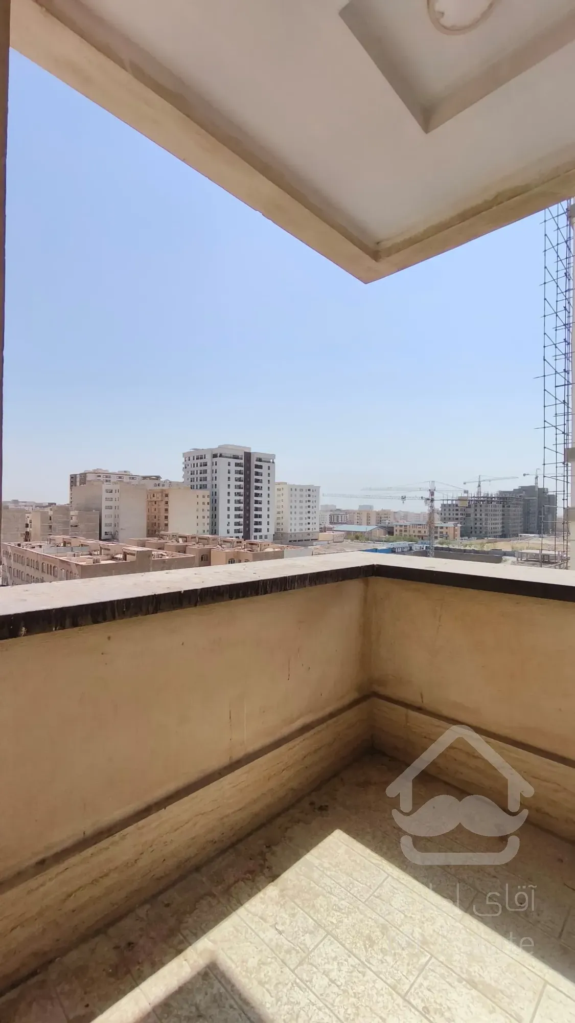 دپارتمان سلیمی/۱۴۳متری/برج سیمرغ/زیر قیمت