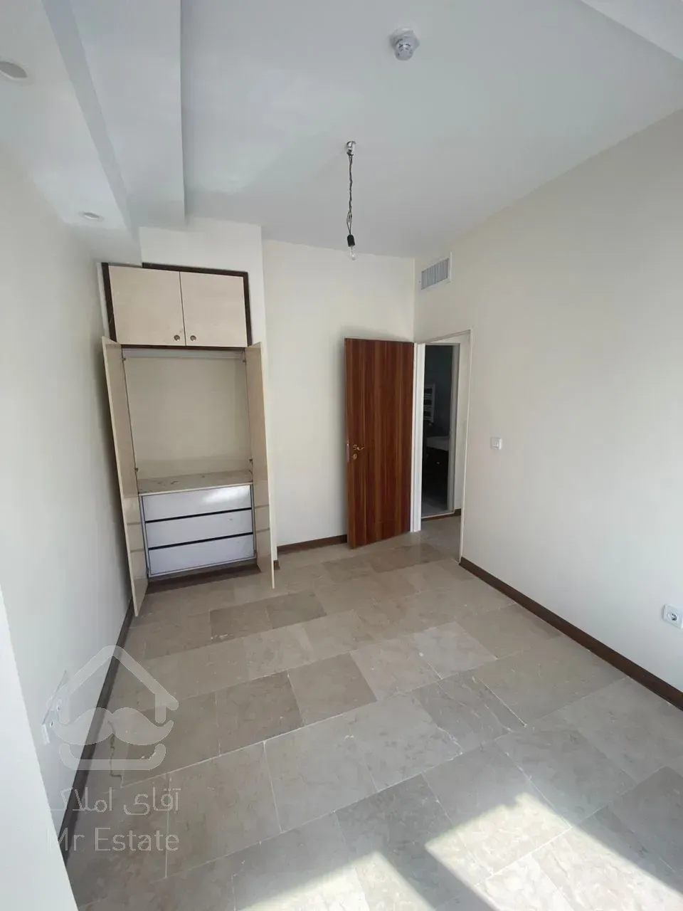 ۸۰متر۲خواب فول نور مستقیم تاپ لوکیشن