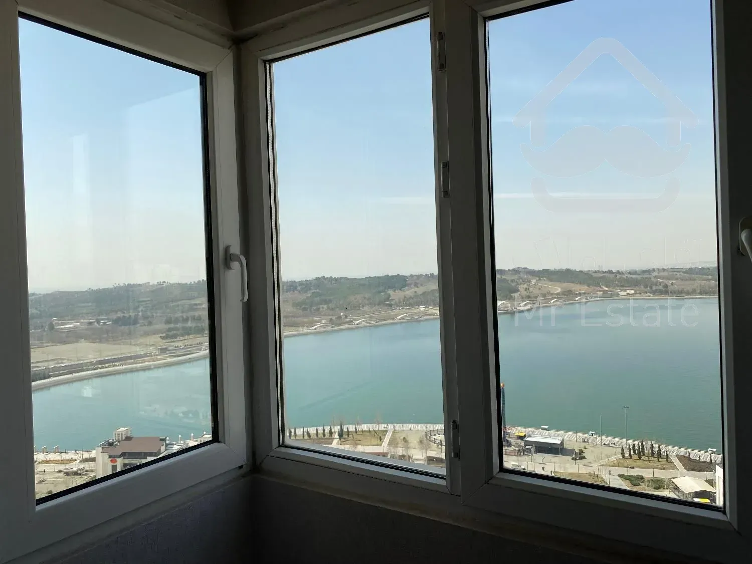 فروش برج آپارتمان مسکونی دلربا در دریاچه