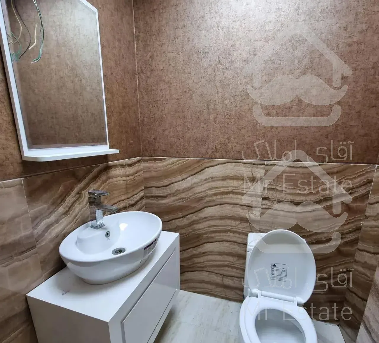 ۱۲۵ متر برج باغ کلاسیک **پارک رویال**