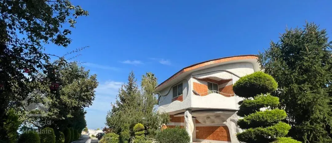 فروش آپارتمان ۱۳۵ متری ۲ خوابه در نیاوران