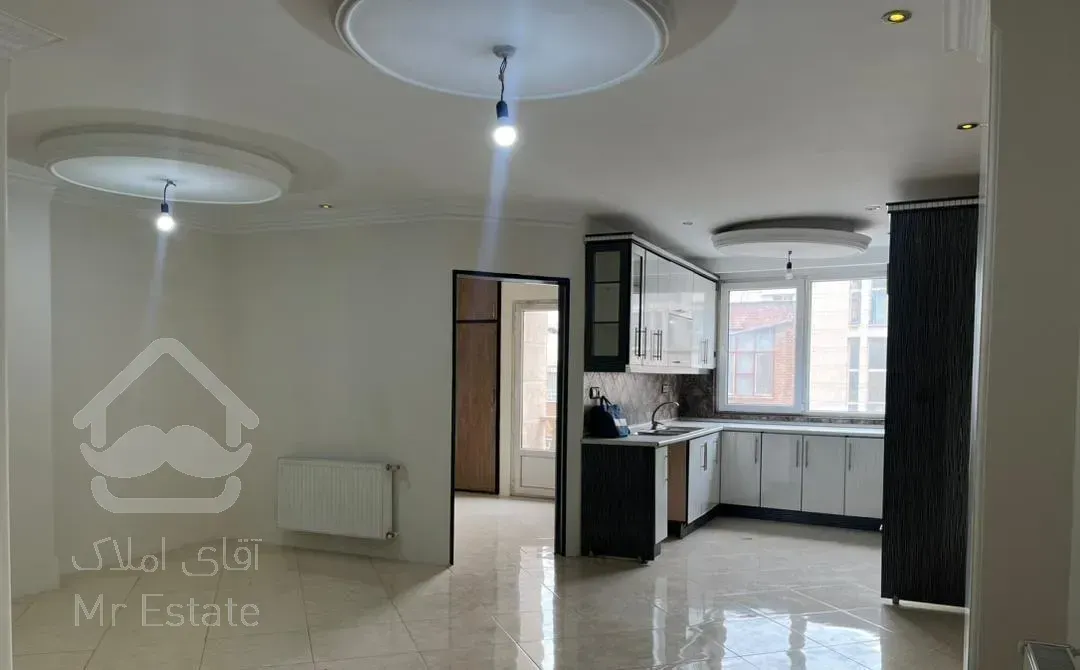 آپارتمان 83 متری خوش نقشه و تک واحدی/فایل شخصی