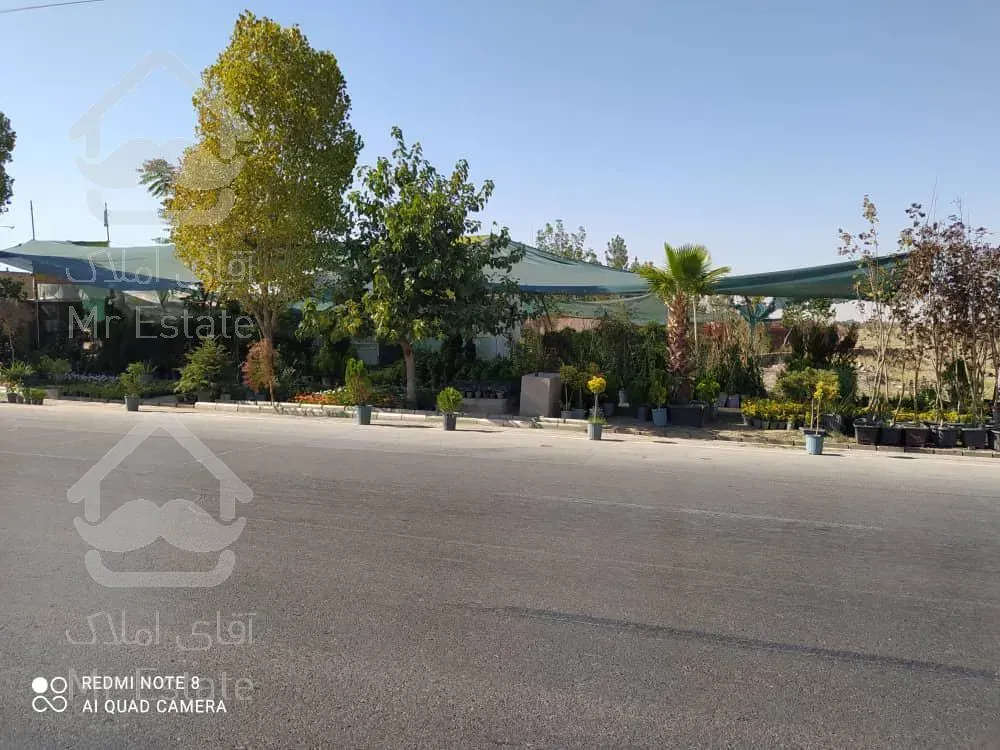 ۷۰۳ متر زمین با پروانه ساخت