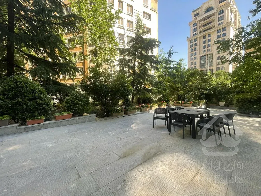 رهن و اجاره آپارتمان ۳۵۰ متر نیاوران ۲۵ متر تراس