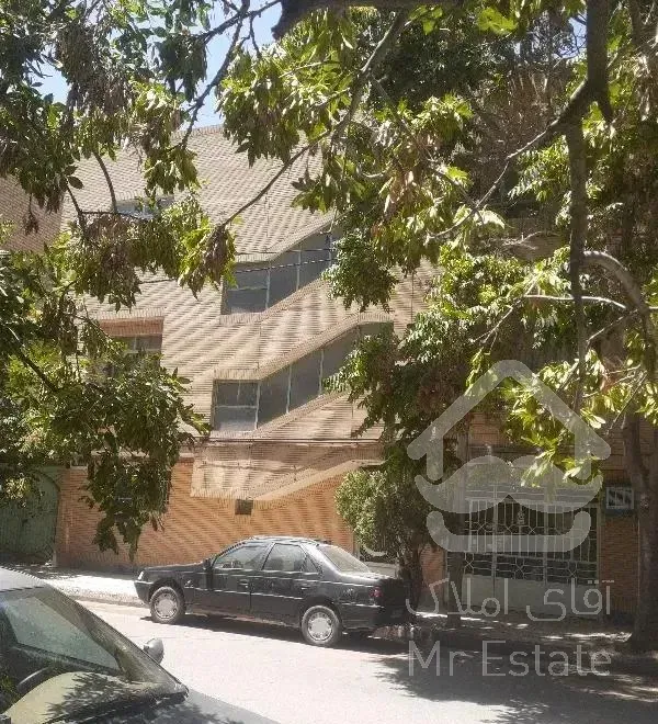 منزل ویلایی در لادن ۱۱