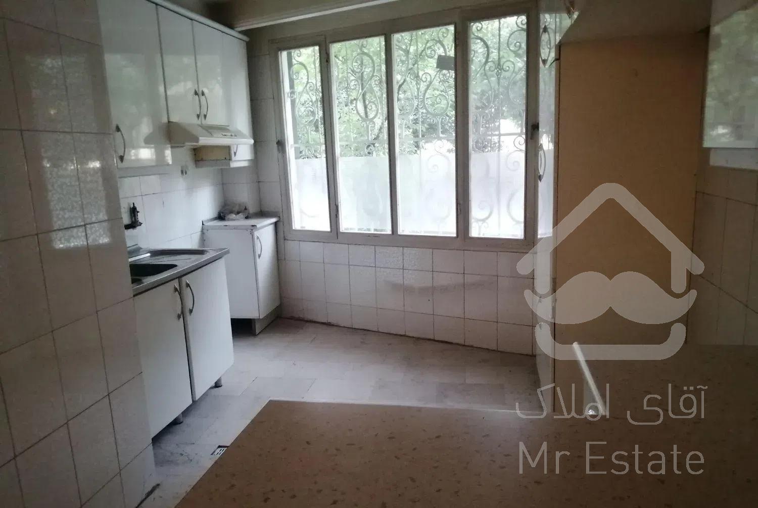 آپارتمان اندرزگو 140 متر