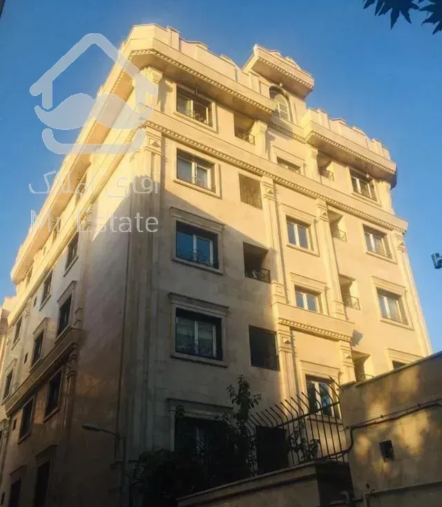 بازار ، حافظ ، ولی عصر ، جمهوری ، وحدت اسلامی