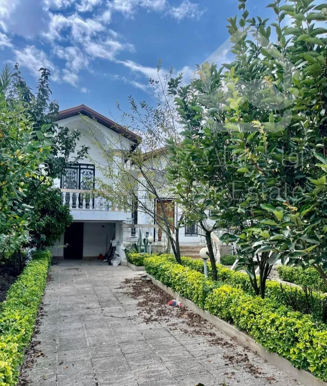 ویلاباغ خوش نشین۲۵۰زمین/۱۶۵بنا/۳خوابه/باسنددرشهرک