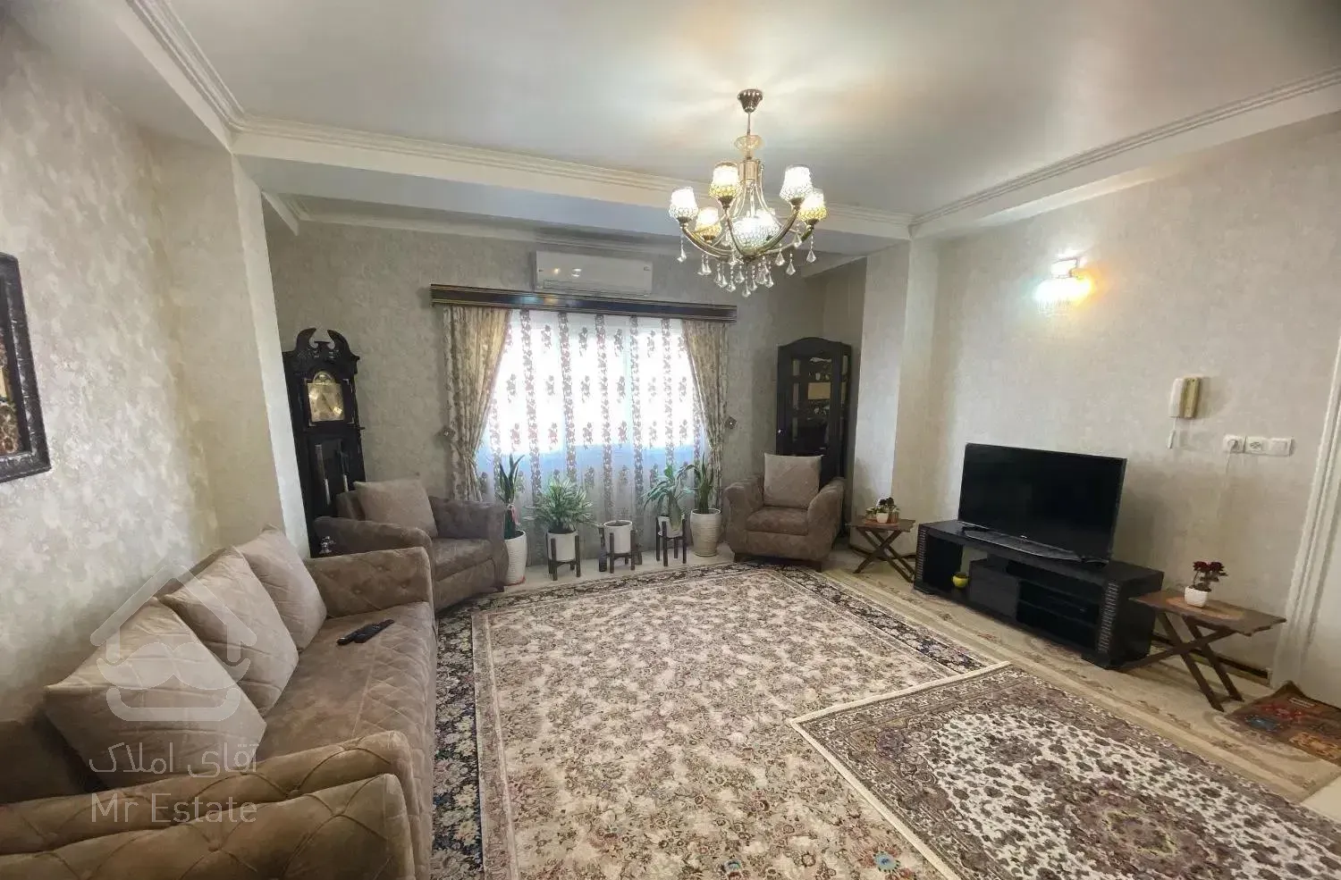 آپارتمان ۸۳ متری سند دار نزدیک به دریا