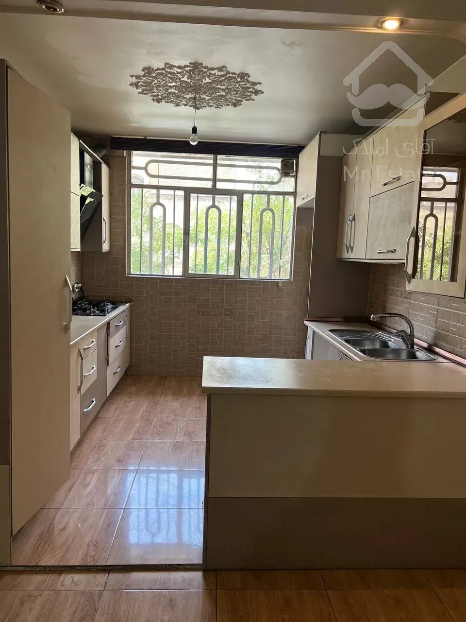 ۷۴متر۲خواب فول روبه کوچه