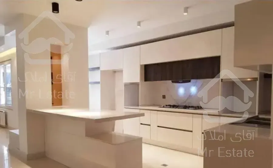 ۲۰۷ متر سه خواب. شیخ بهایی شمالی