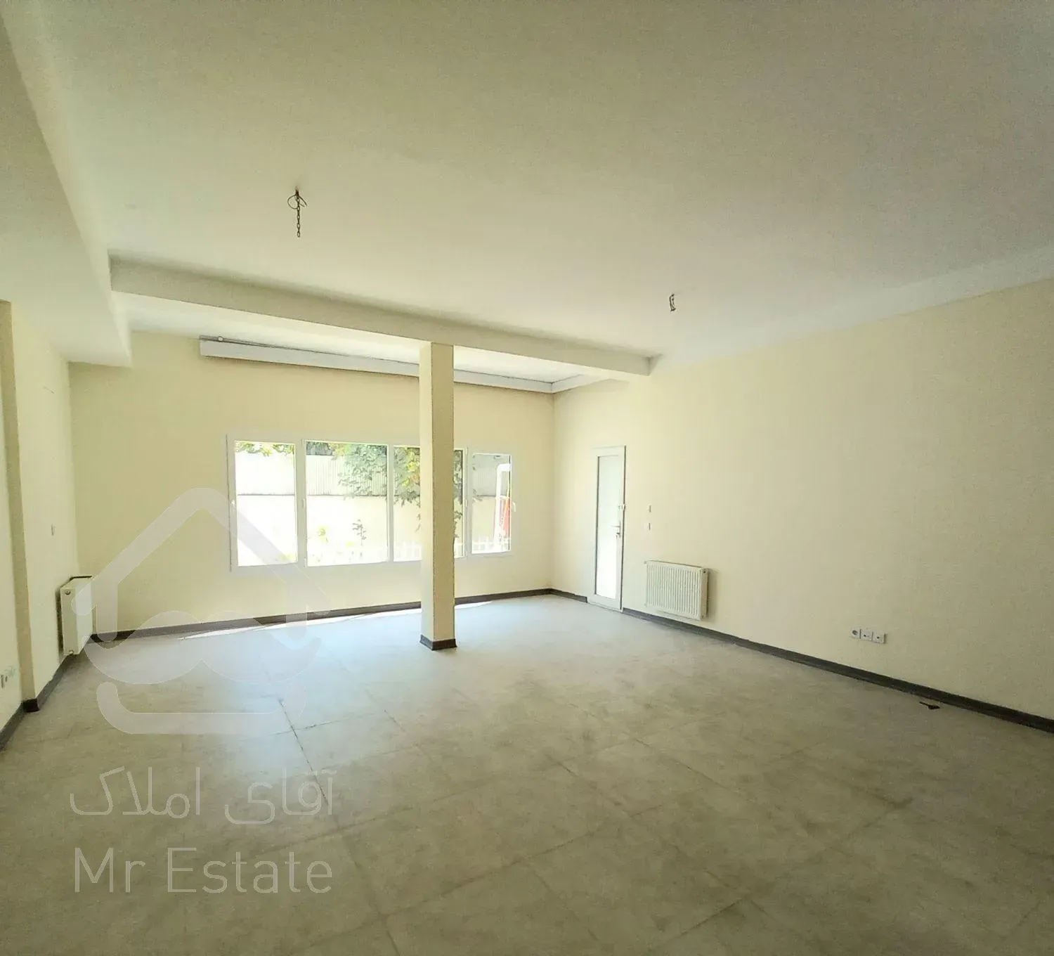 ۱۲۰ متر/حیاط دار/ تک واحد/ انقلاب کارگر شمالی