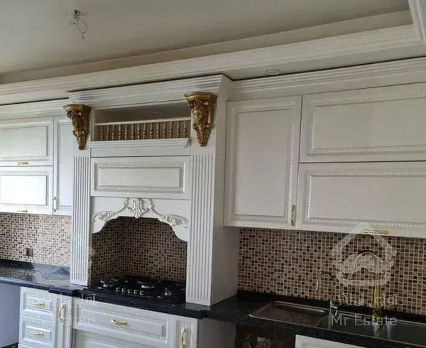 فرشته ۱۴۲ متری