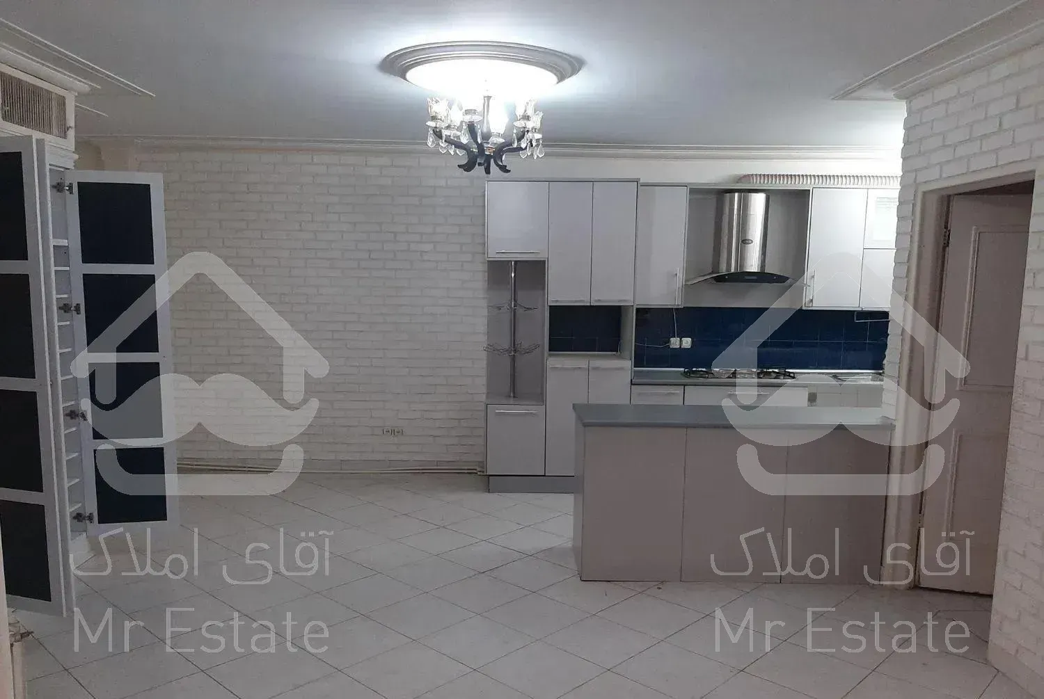 ۹۵ متر فلکه اول تهرانپارس