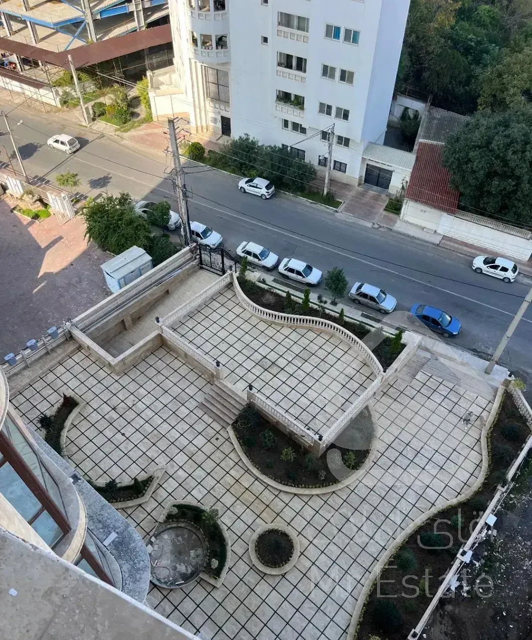 اجاره واحد ۱۵۰ متری ابتدای ولیعصر برج باغ مینیاتور