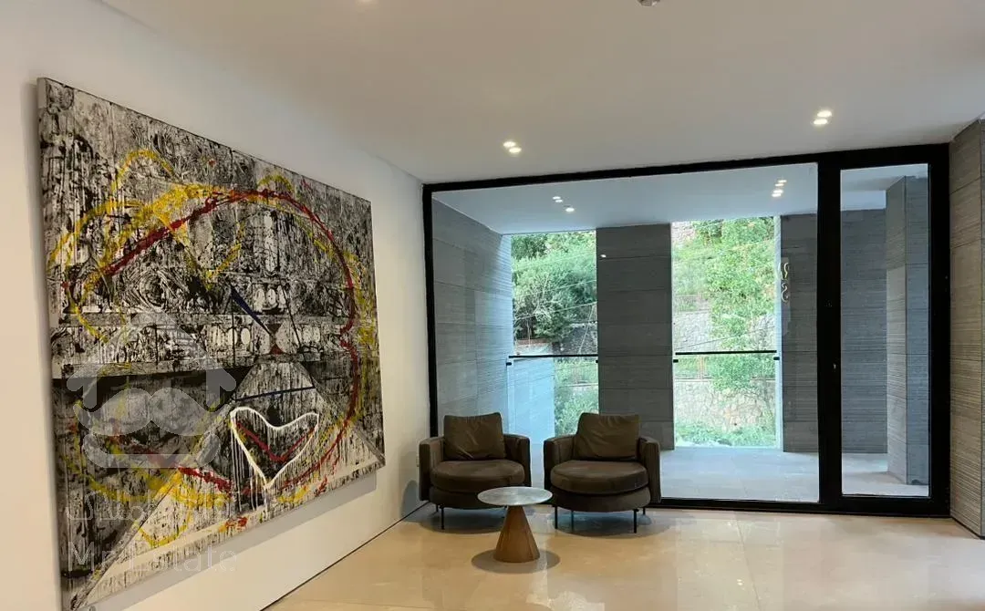 ۲۴۰ متر آپارتمان مدرن / ۳ خواب / کلید نخورده