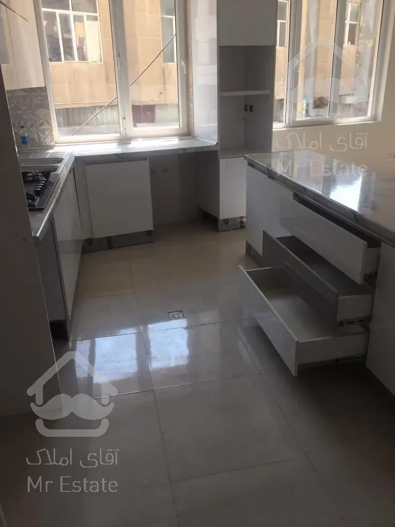 ۱۰۰متر تکواحدی