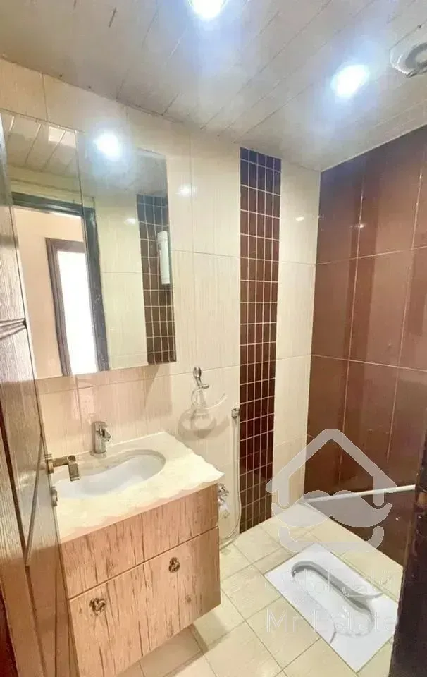 90متر*2خوابه*طبقه سوم*باغ فردوس*دسترسی