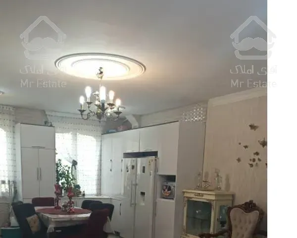 ۸۲متر خوش چیدمان ۲ طرف نورگیر