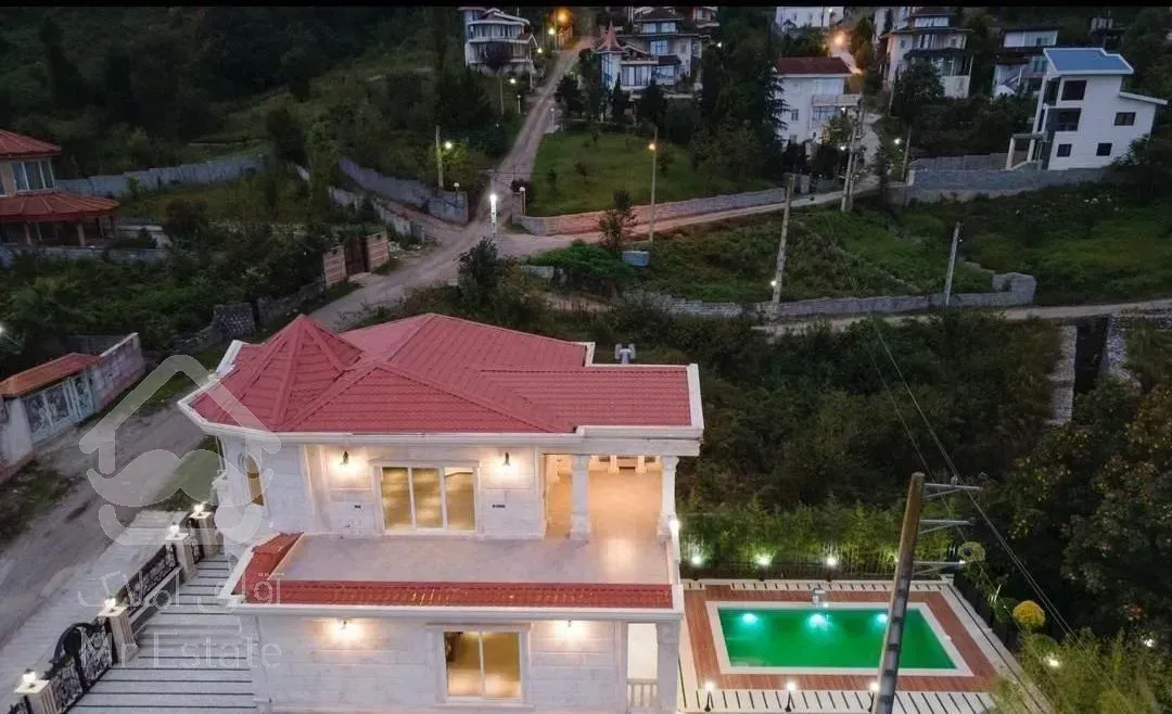 فروش کاخ ویلا ۵۶۰ متر زمین۳۸۰ متربنا