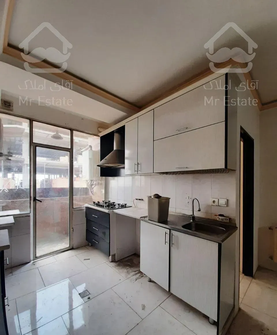 53 متر طبقه 5 با آسانسور و پکیج و کولر گازی