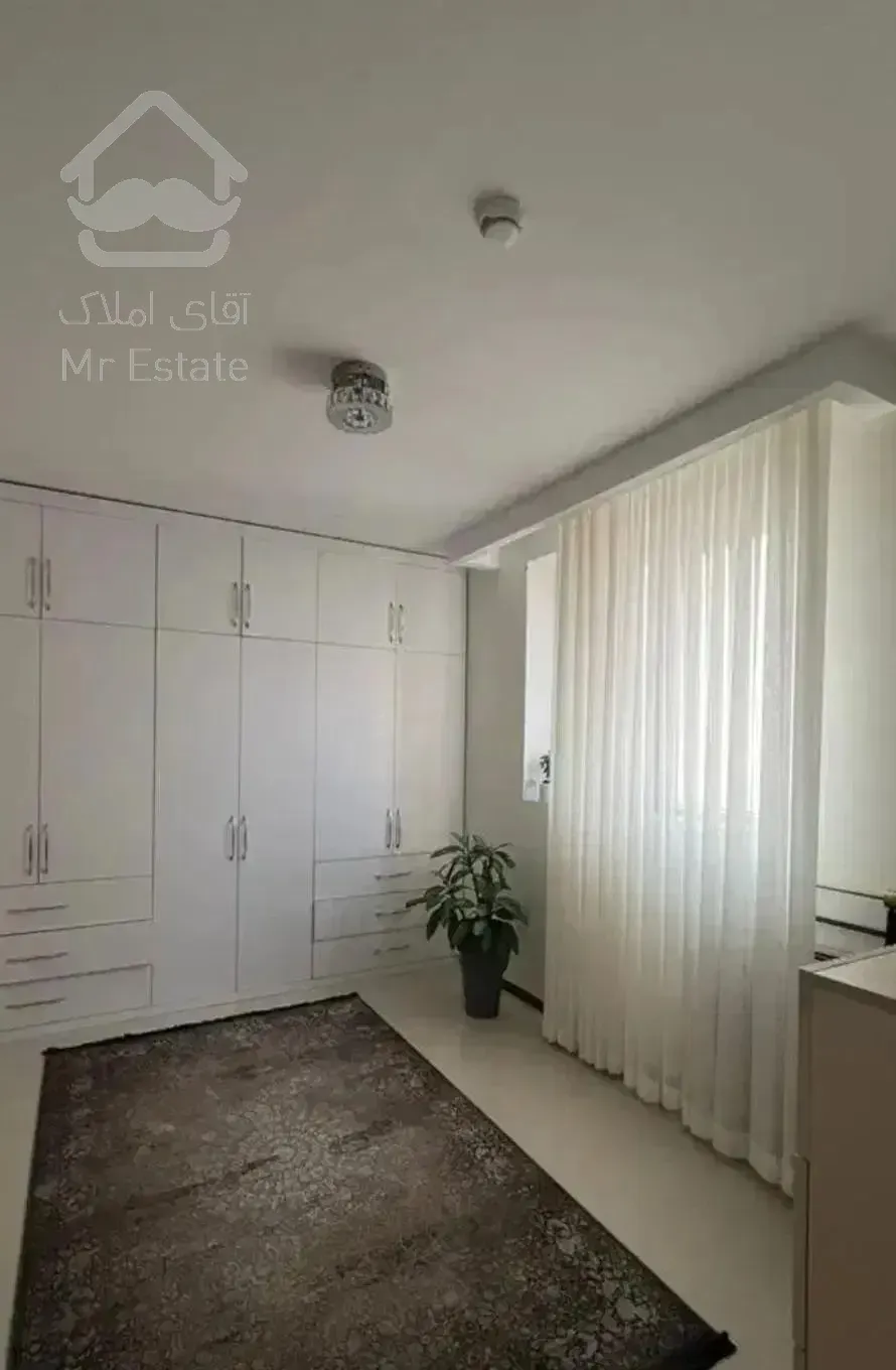 ۱۰۰‌ متری‌ فول‌ امکانات