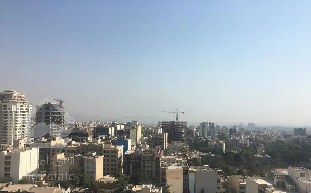 کامرانیه شمالی ۴۵۰ متر پنت‌هاس با ۸۰متر تراس