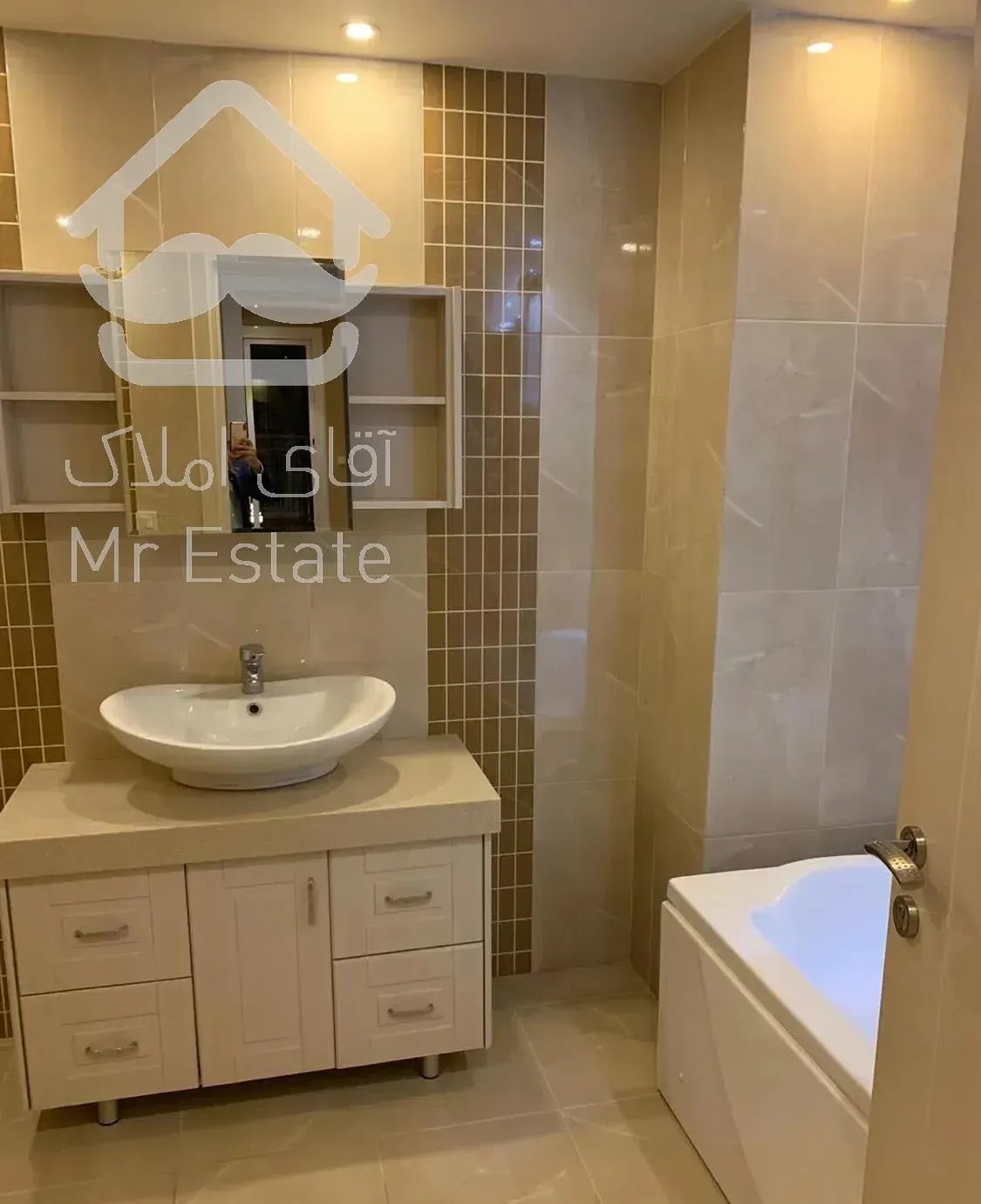 ۱۳۰متر خیابان دربند/فول بازسازی شده/نور ۳جهت