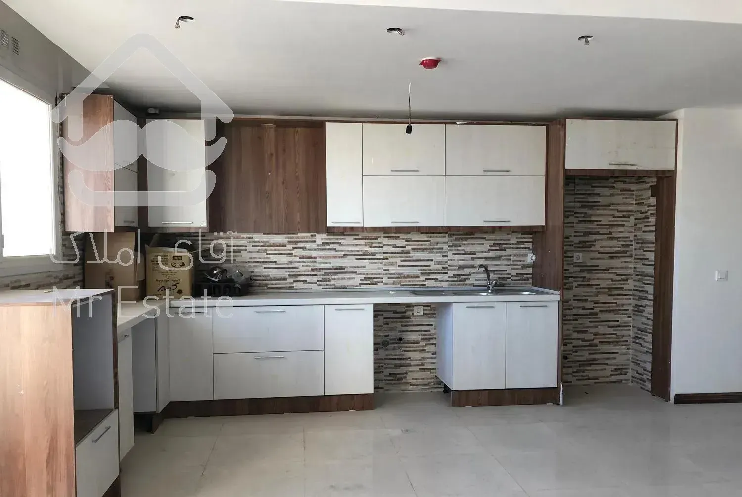 چیتگر/اردستانی/برج ۱۷۰ متری/۳خوابه