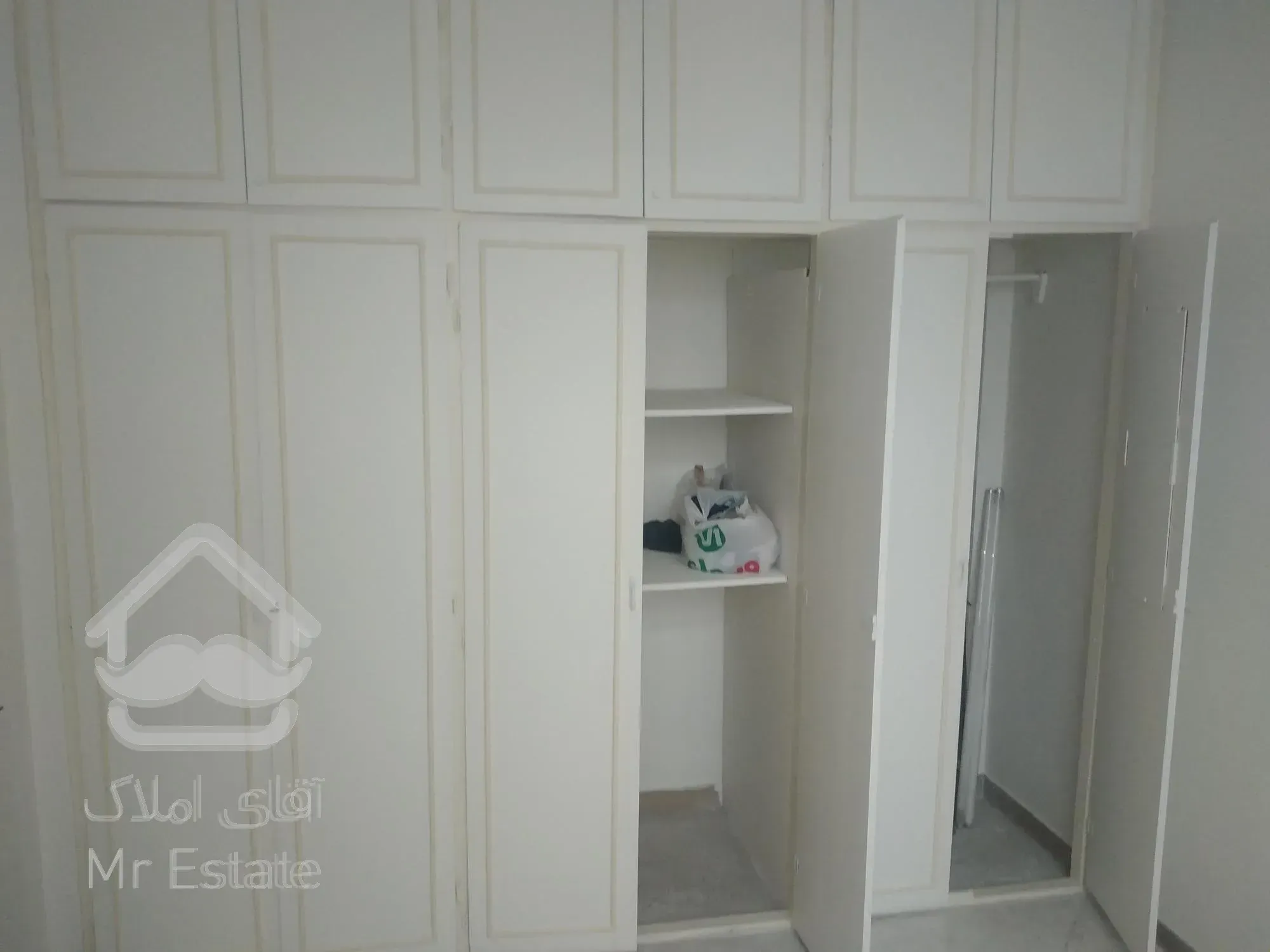 فروش آپارتمان ۶۸ متری ۲ خواب طبقه سوم تک واحدی رودکی آزادی