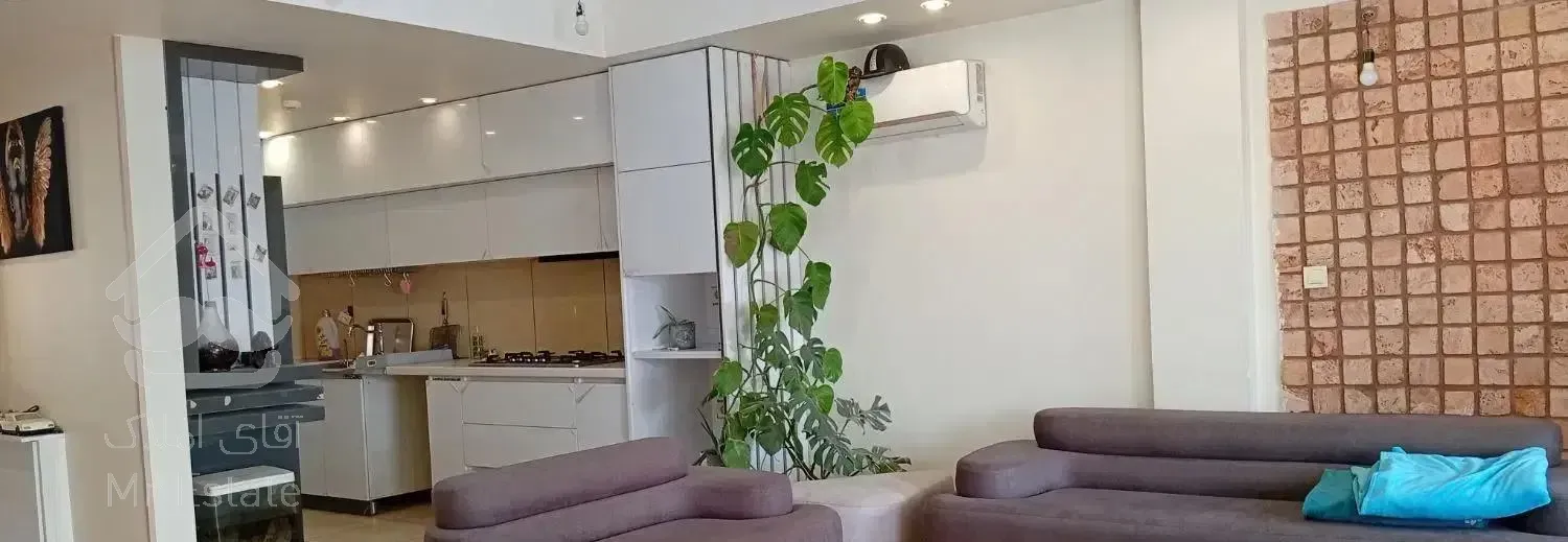 ۱۳۵ متر دو خواب مستر دار در خیابان آزادی