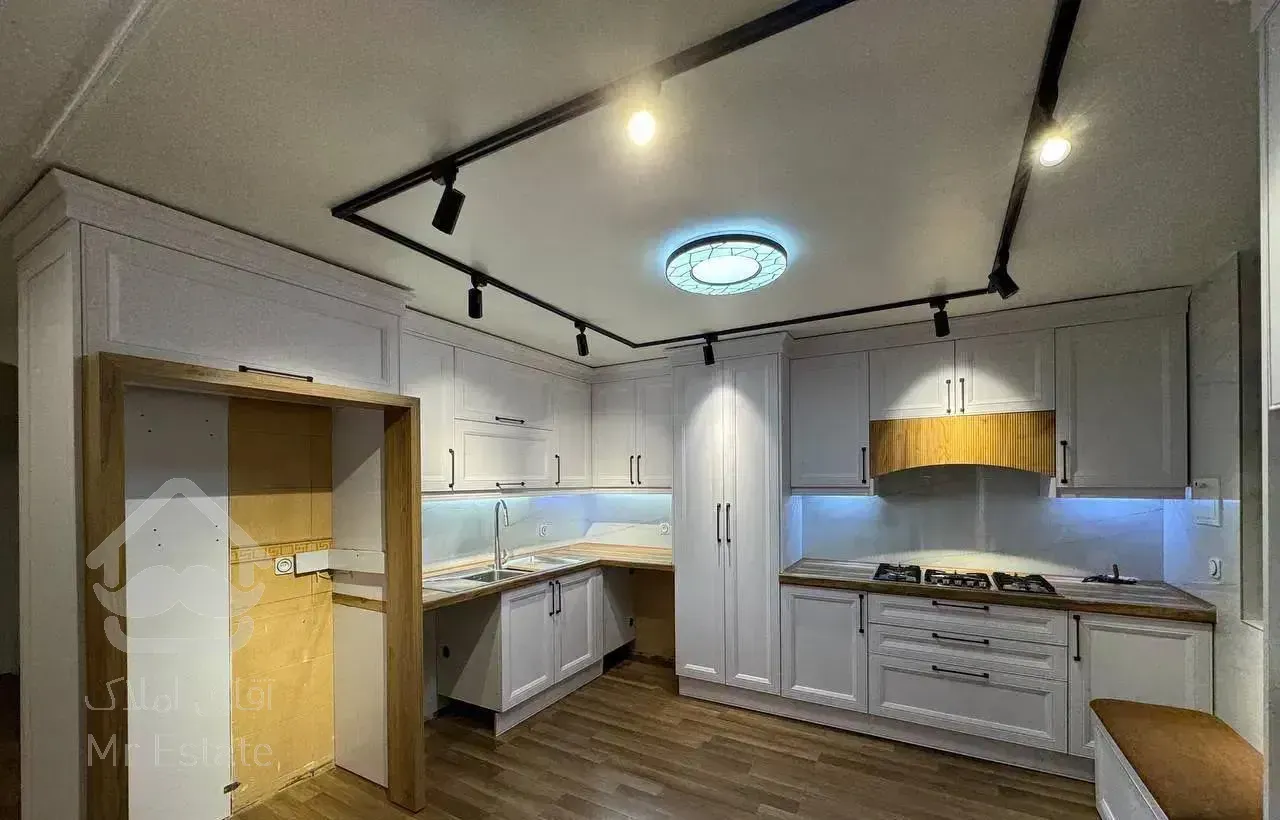 ۱۱۷متر ۲خواب/هروی/۱۵۰متر حیاط شخصی/فول بازسازی