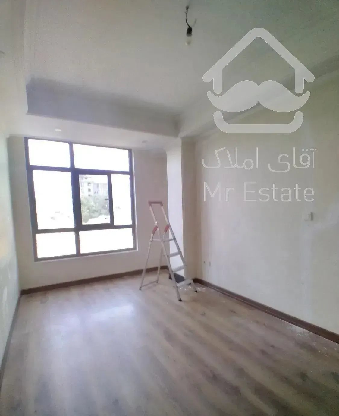 ۱۰۵ متر ۲ خوابه ونک  شیخ بهایی شمالی