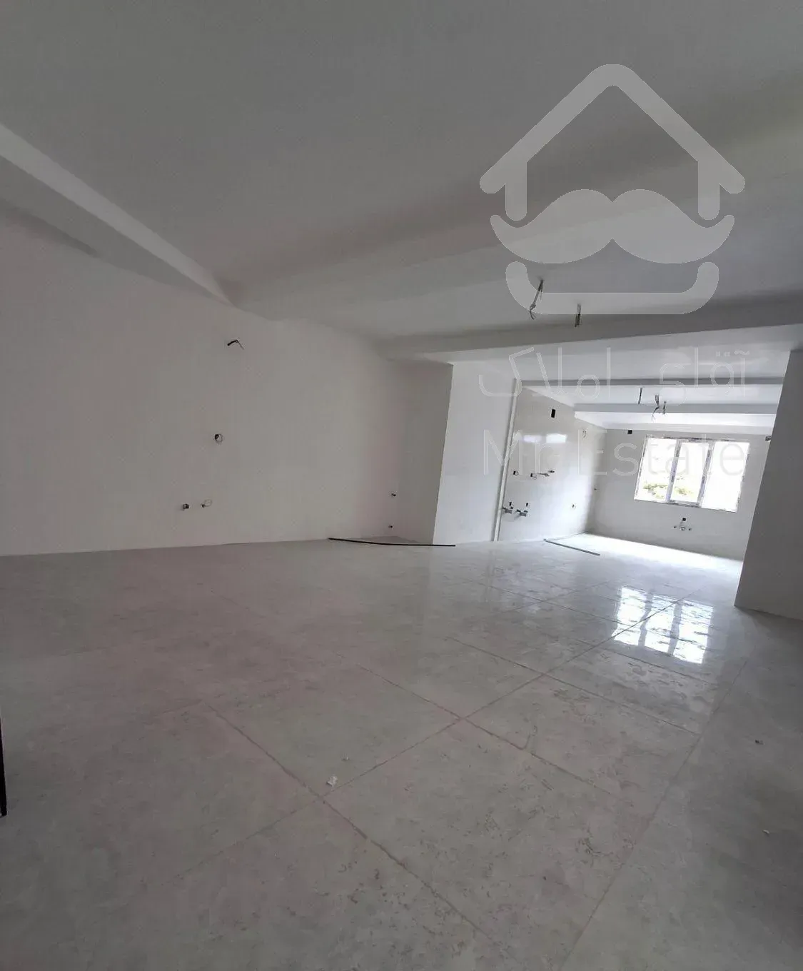 آپارتمان  نوساز شیک /باغ فیض/وام دار