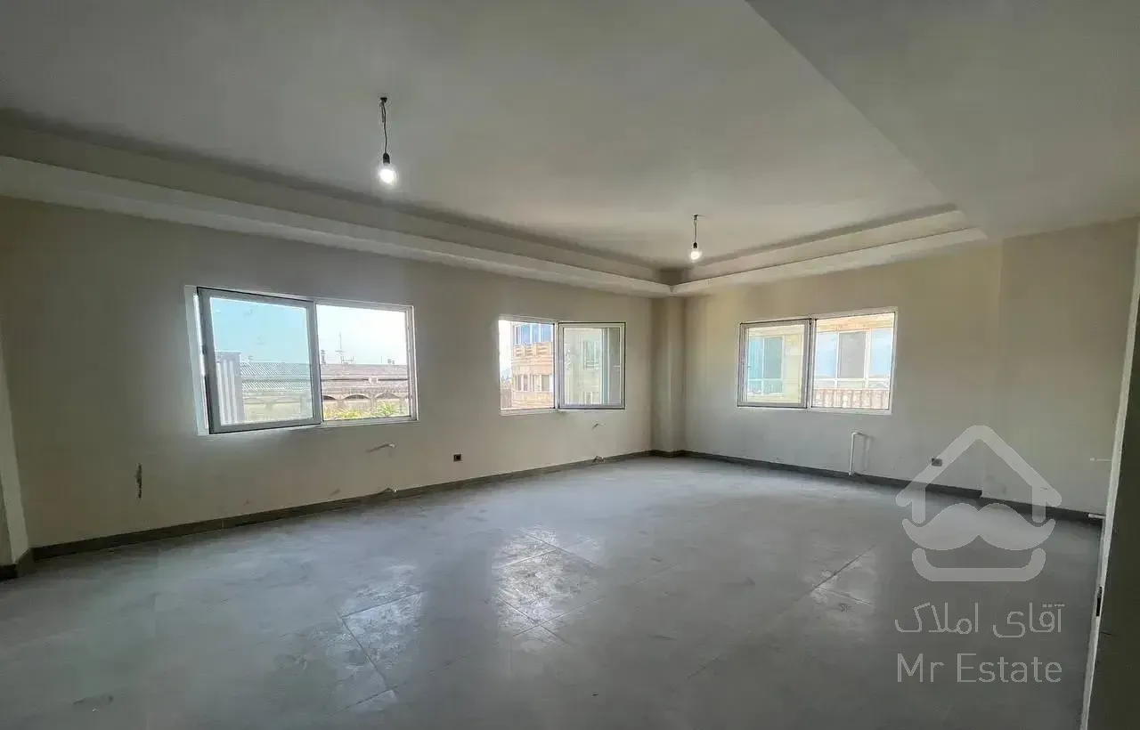 فروش واحد ۱۲۰متری نوساز جنب هتل کورش