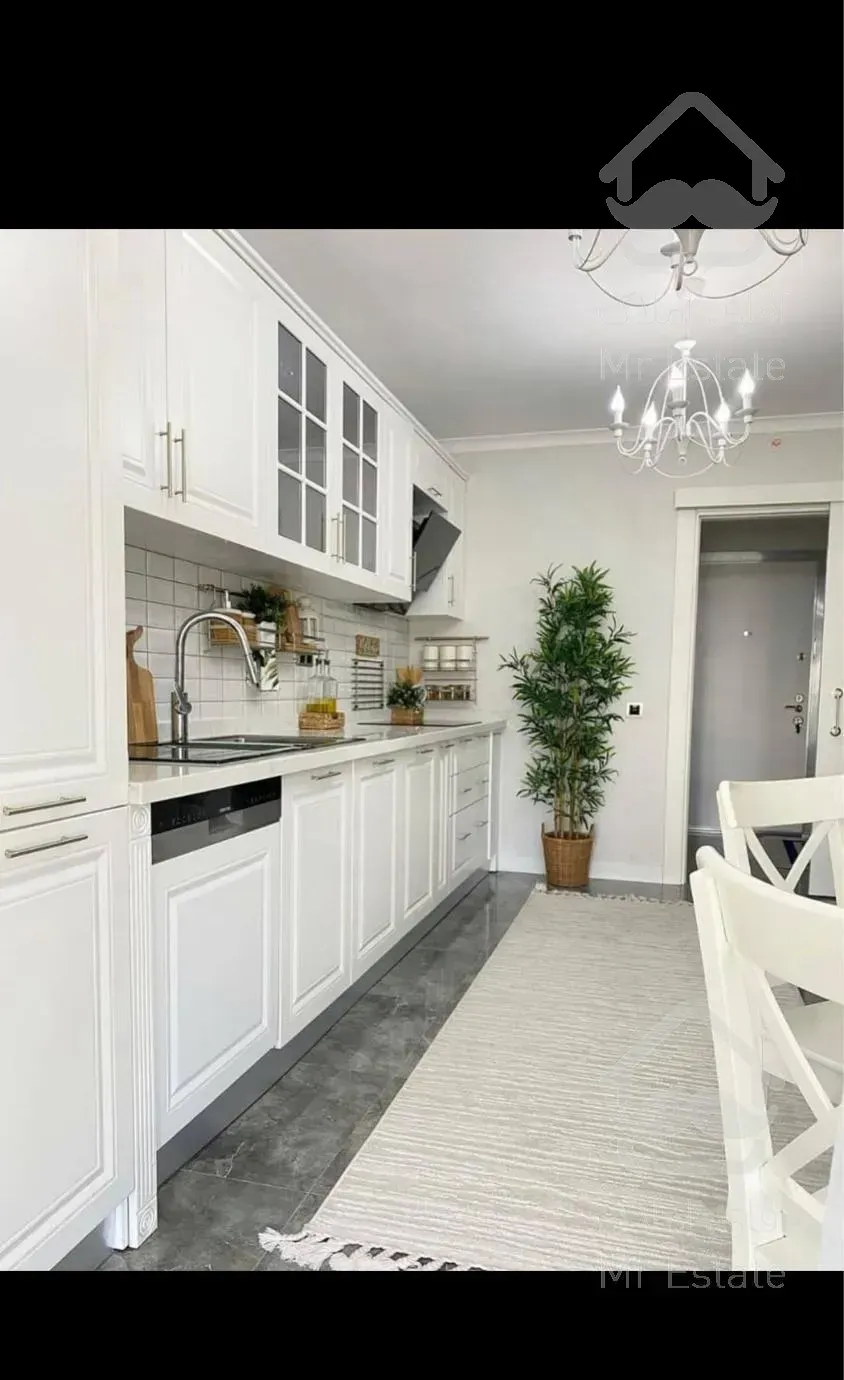 بلوار اردستانی. / متراژ صد / خانه دار شدن سخت نیست