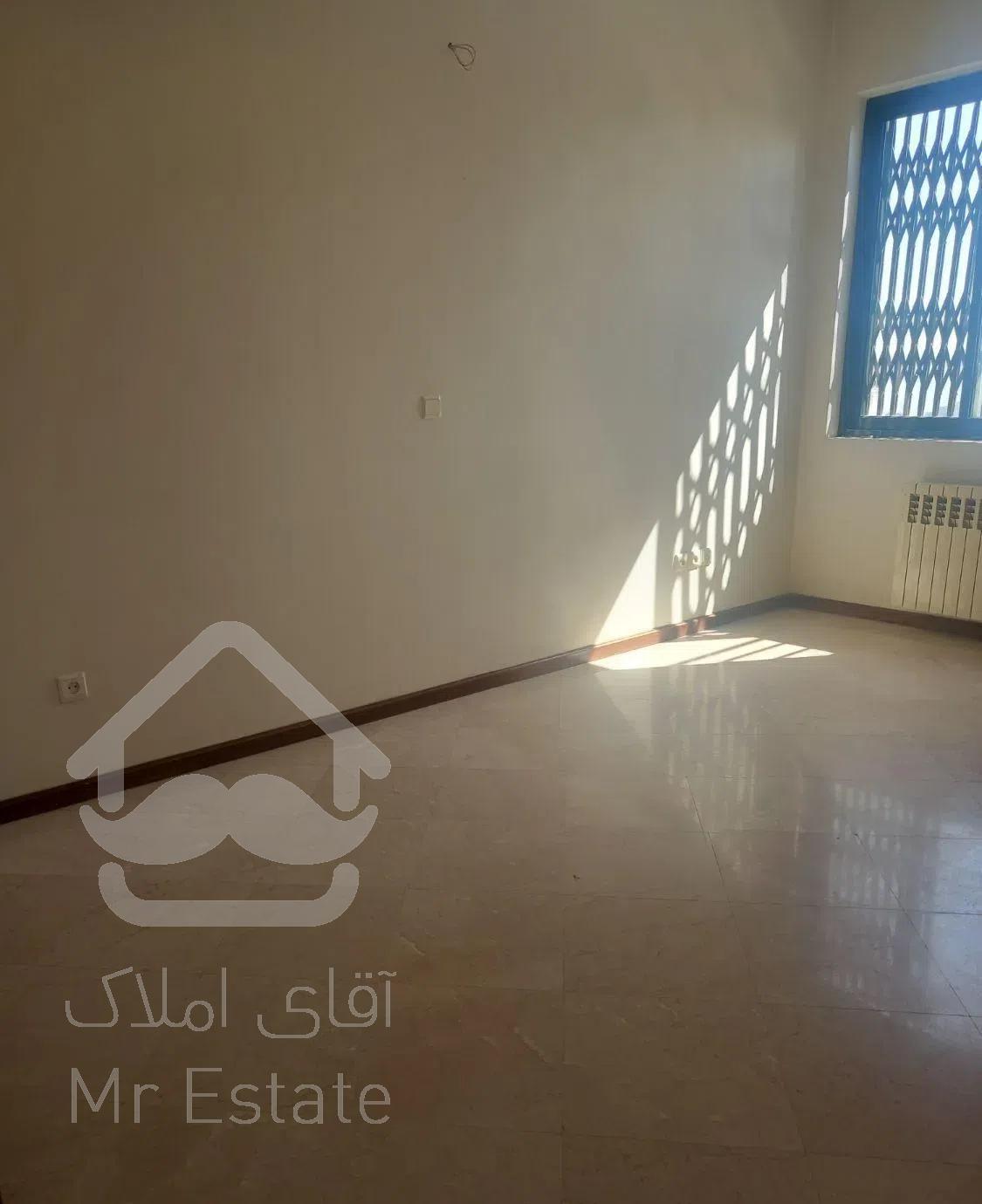 آپارتمان ۲۰۰متری در ولیعصر ۳خواب