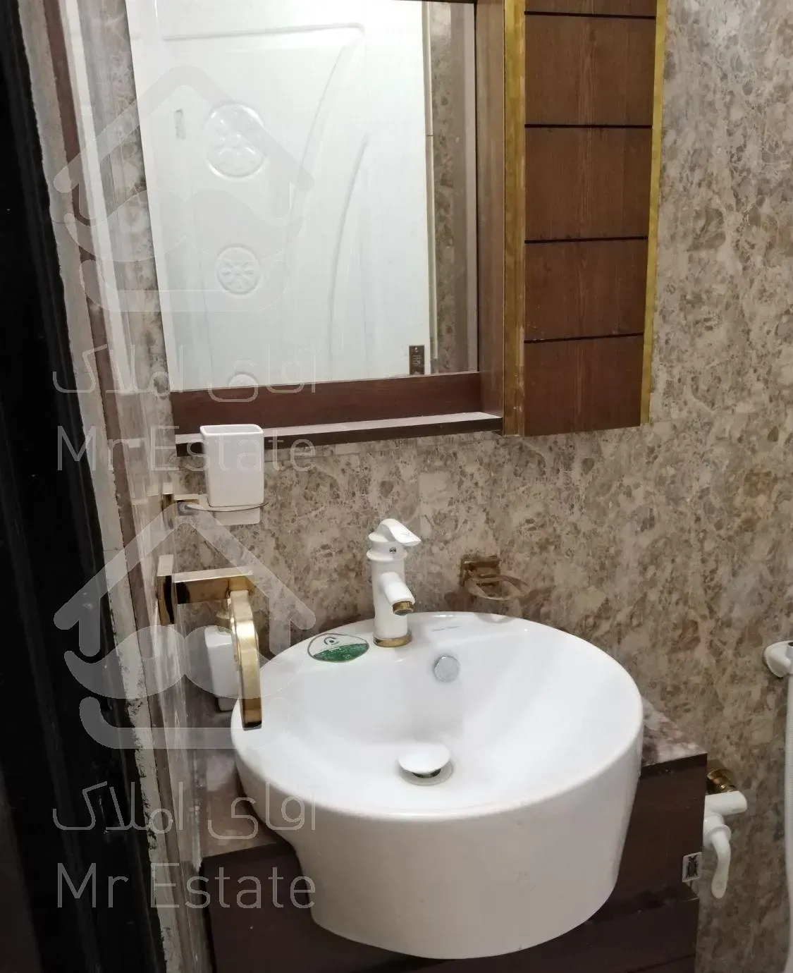 نصب و تعمیر توالت فرنگی و فلش تانک و شیر آلات