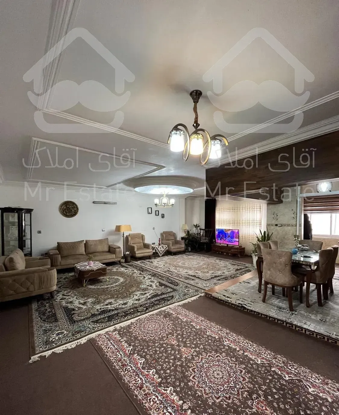 آپارتمان تک واحدی / ۱۰۷ متری / خیابان ادیب