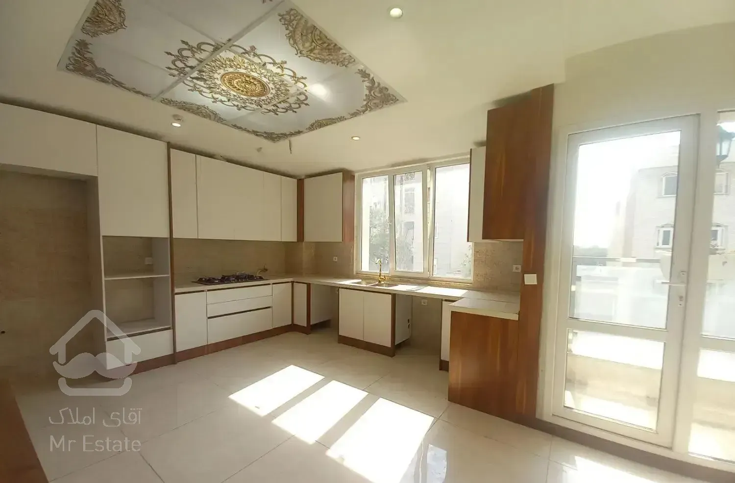 ۱۲۰ متر ۳ خوابه ۲ پارکینگ سهروردی شمالی