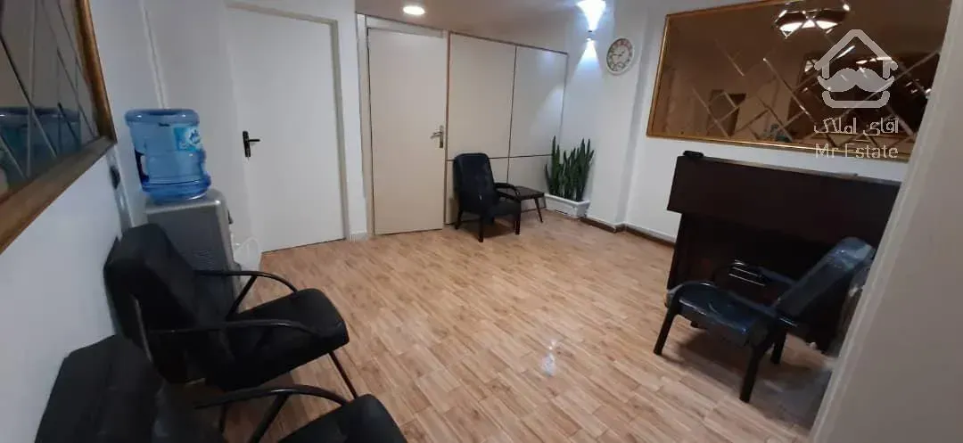 ۷۴ متر اداری تابلوخور بر کاشانی