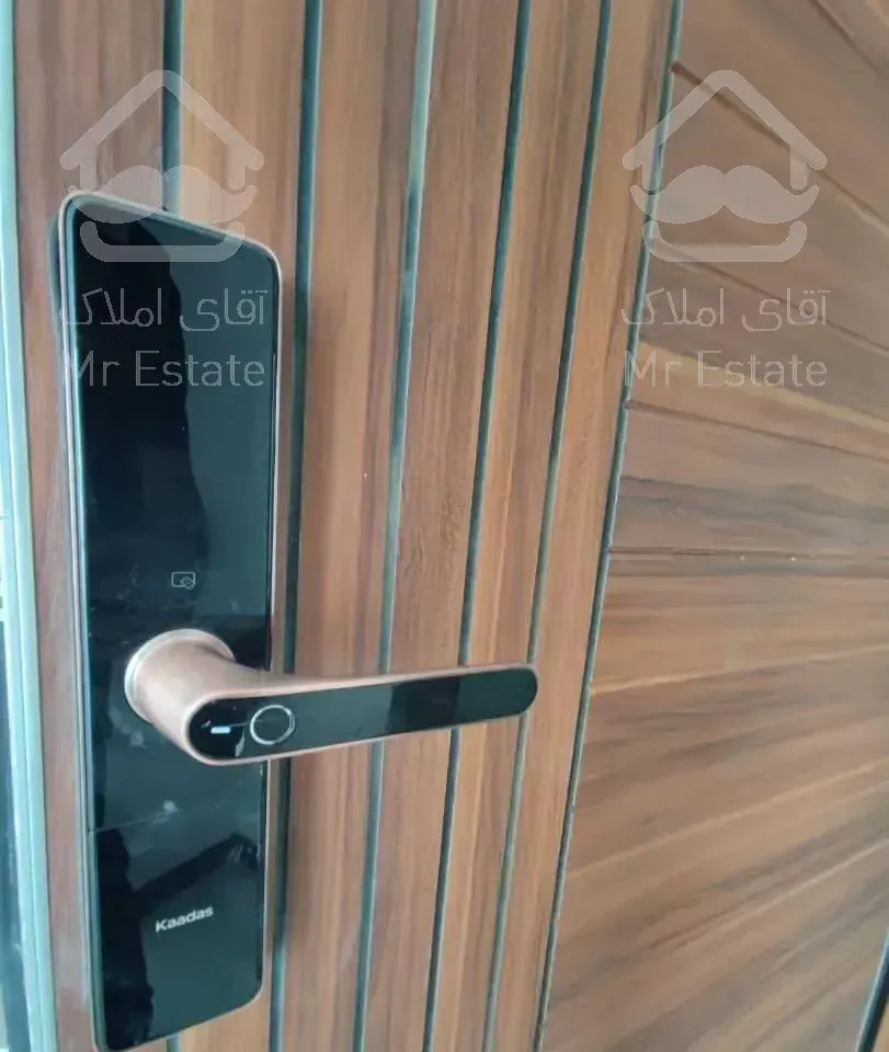 ۱۶۰متر ۳خواب ویو کامل دریاچه چیتگر بدون مشرف