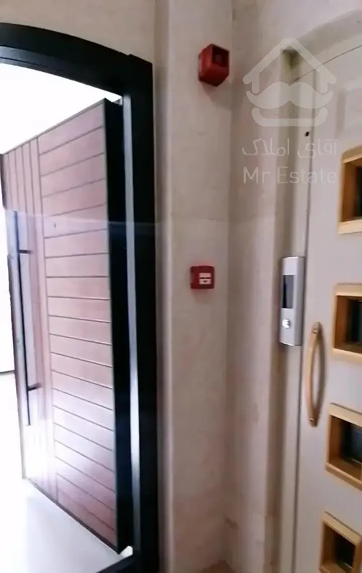 40 متر/ 1 خوابه/ نوساز / سند تکبرگ / پارکینگ