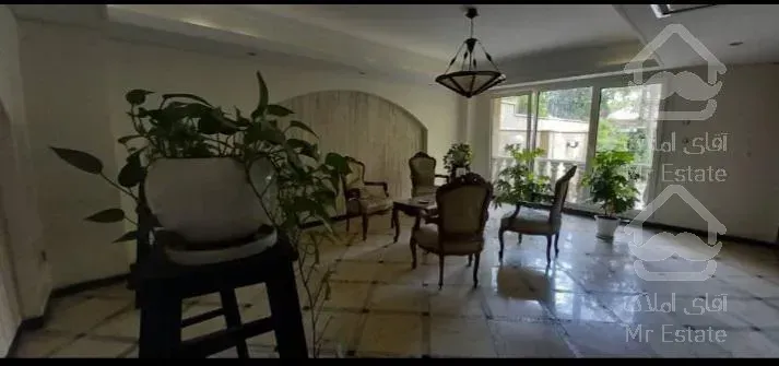 آپارتمان ۱۳۵ متر در نیاوران