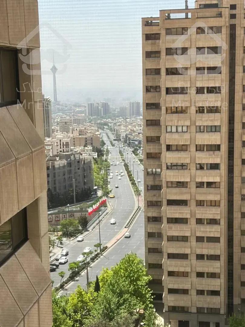 آپارتمان ۱۰۵ متری واقع در سعادت آباد